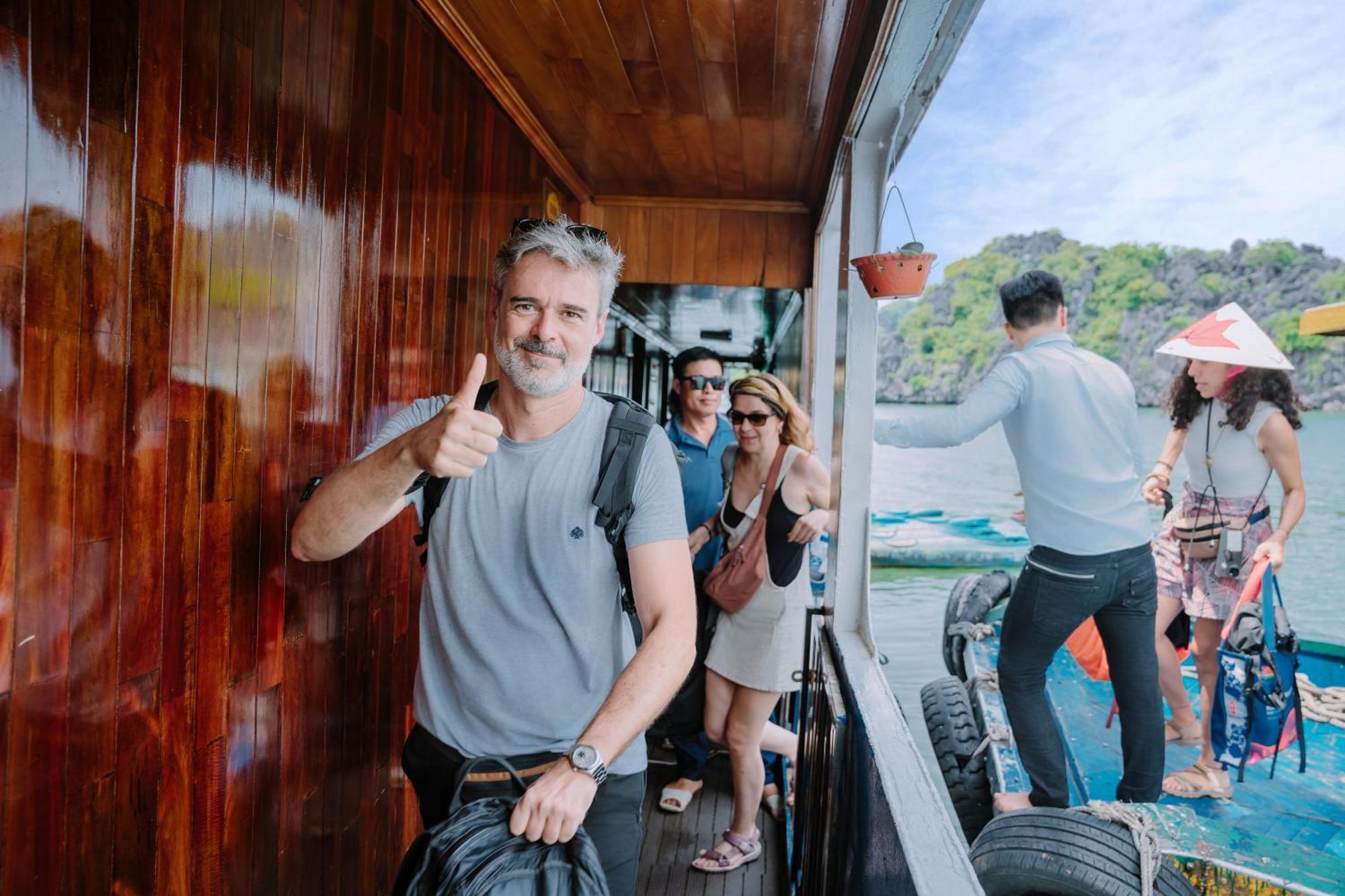 Отель Venezia Boutique Cruises - Catba Island Chan Chau Экстерьер фото