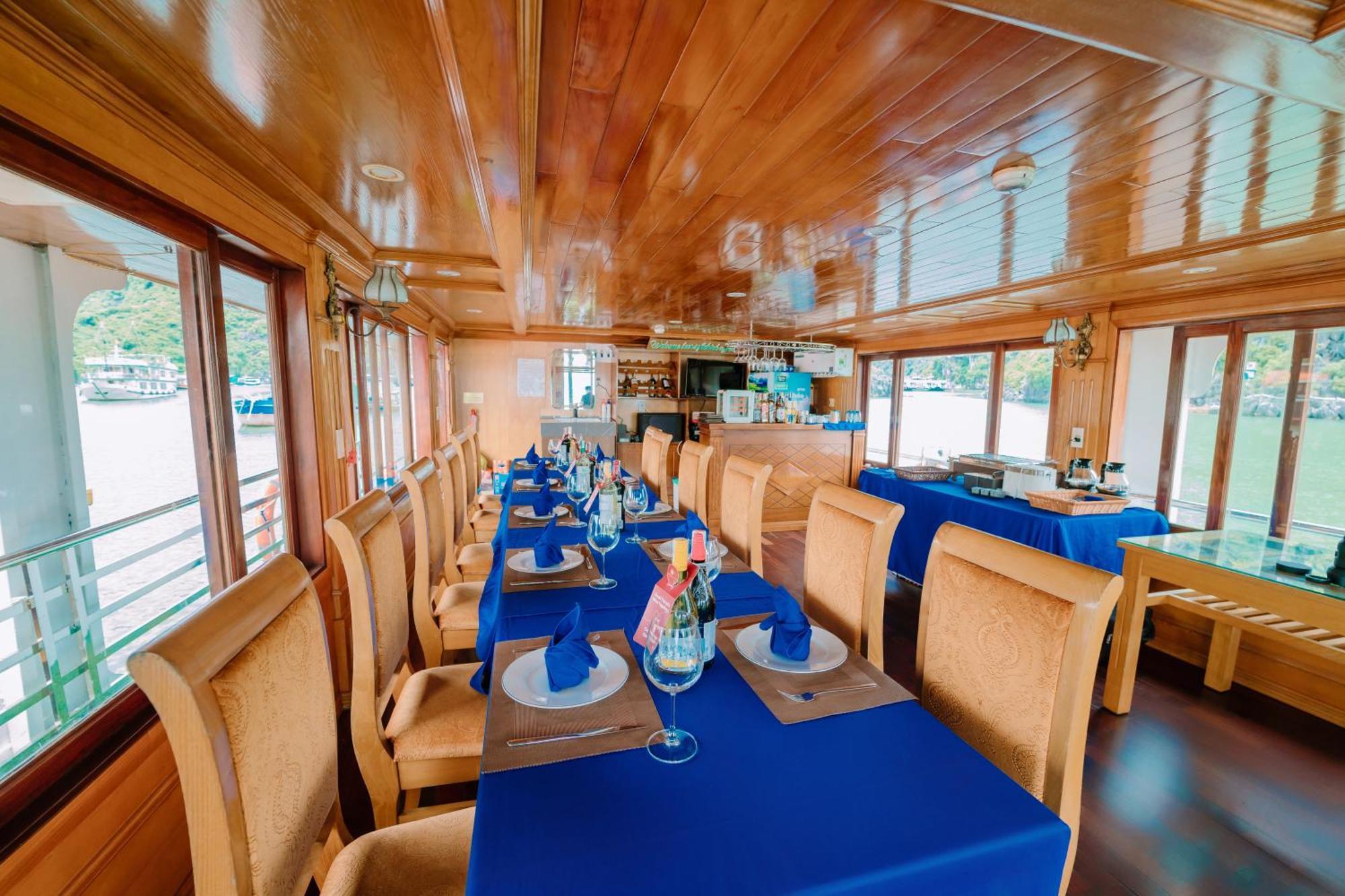Отель Venezia Boutique Cruises - Catba Island Chan Chau Экстерьер фото