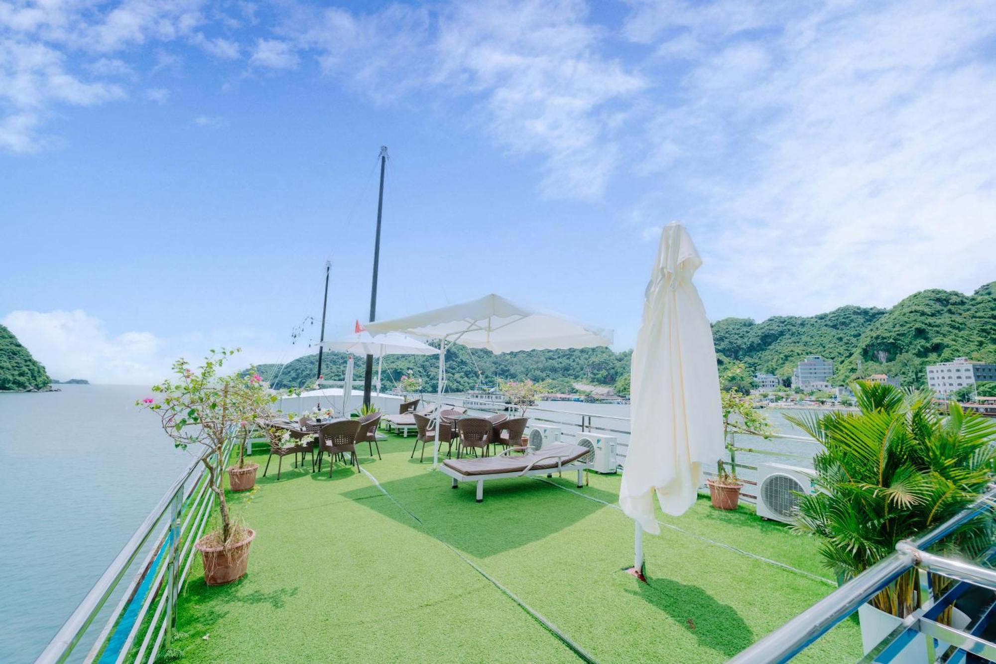 Отель Venezia Boutique Cruises - Catba Island Chan Chau Экстерьер фото